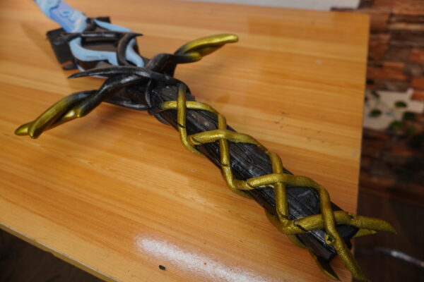 Fleurdelys Sword LED Wuthering Waves for Cartethyia Cosplay Acrylic Prop for Costume or Wall Decoration